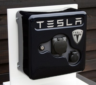 Wallbox Tesla.jpg
