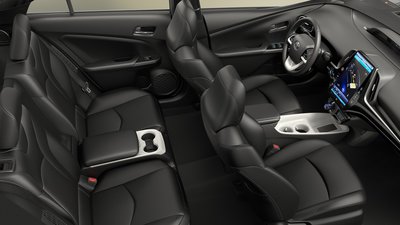 2017-Toyota-Prius-Prime-seating.jpg