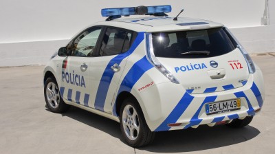 2012_Nissan_Leaf_-_Portuguese_Police_003_7802.jpg