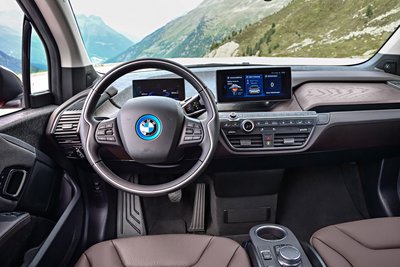 2018-BMW-i3s-20.jpg